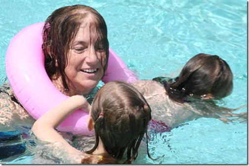 poolgrandmaandkids